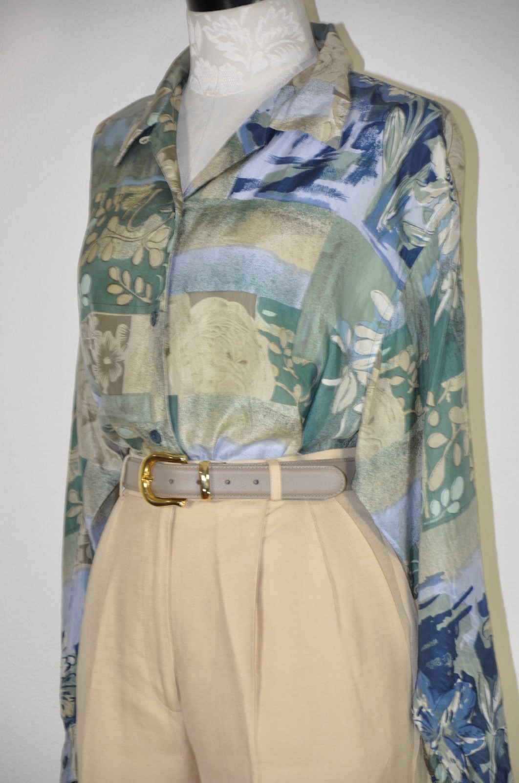 90s Vintage Green Silk Botanical Floral Print Oversized Shirt Blouse Top Women M