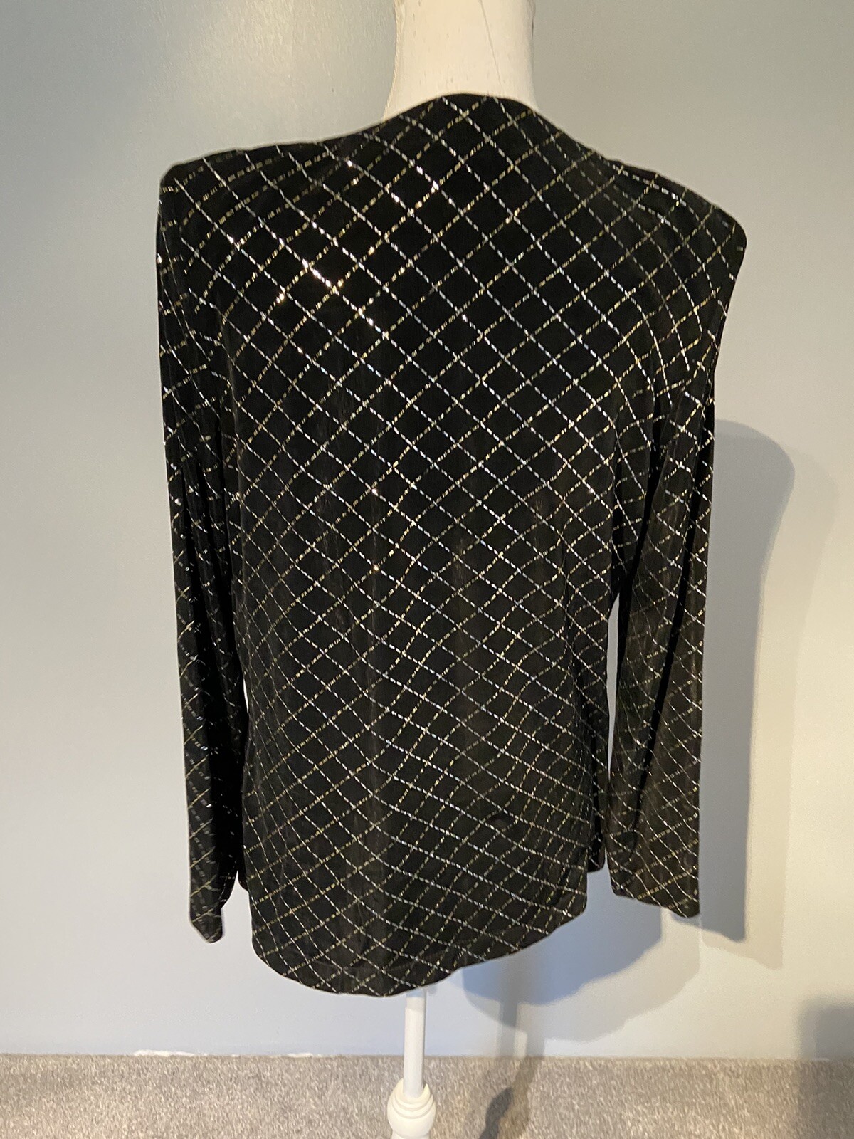 Francais M Vintage Black Twinset Shirt With Gold Accent