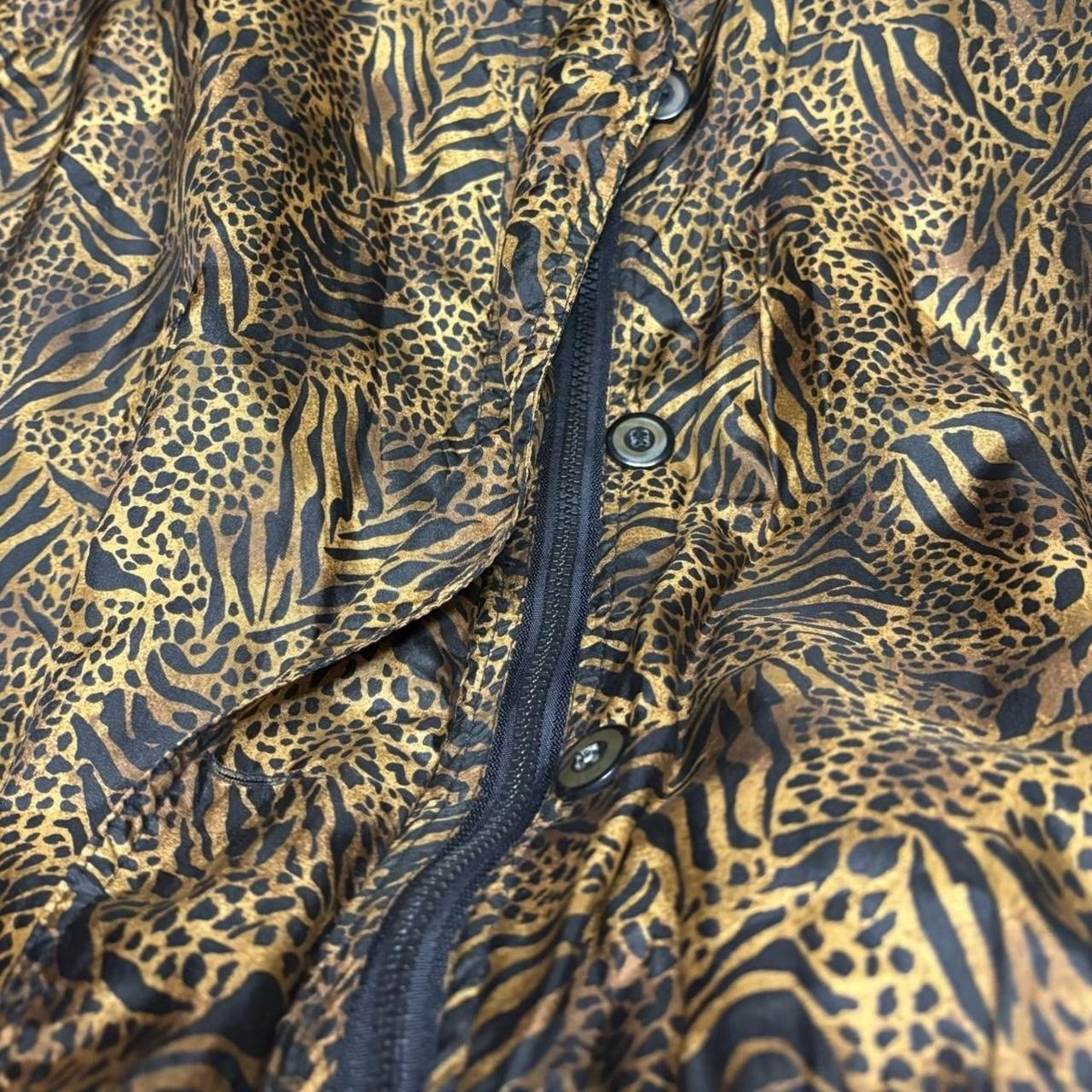 90’s Stunt Sports 100% Silk Leopard Print Zippered & Buttoned Windbreaker Jacket