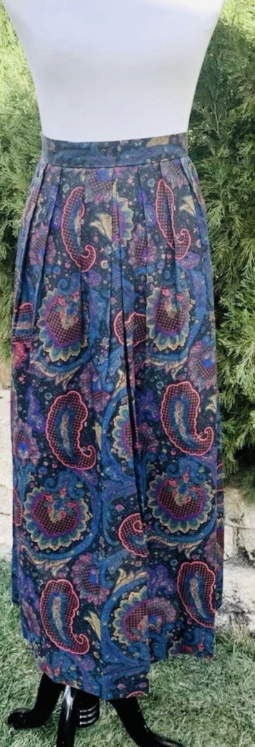 Skirt Set Vintage Jeffery and Dana 2-Piece Multi-Color Set Size:Large/XL