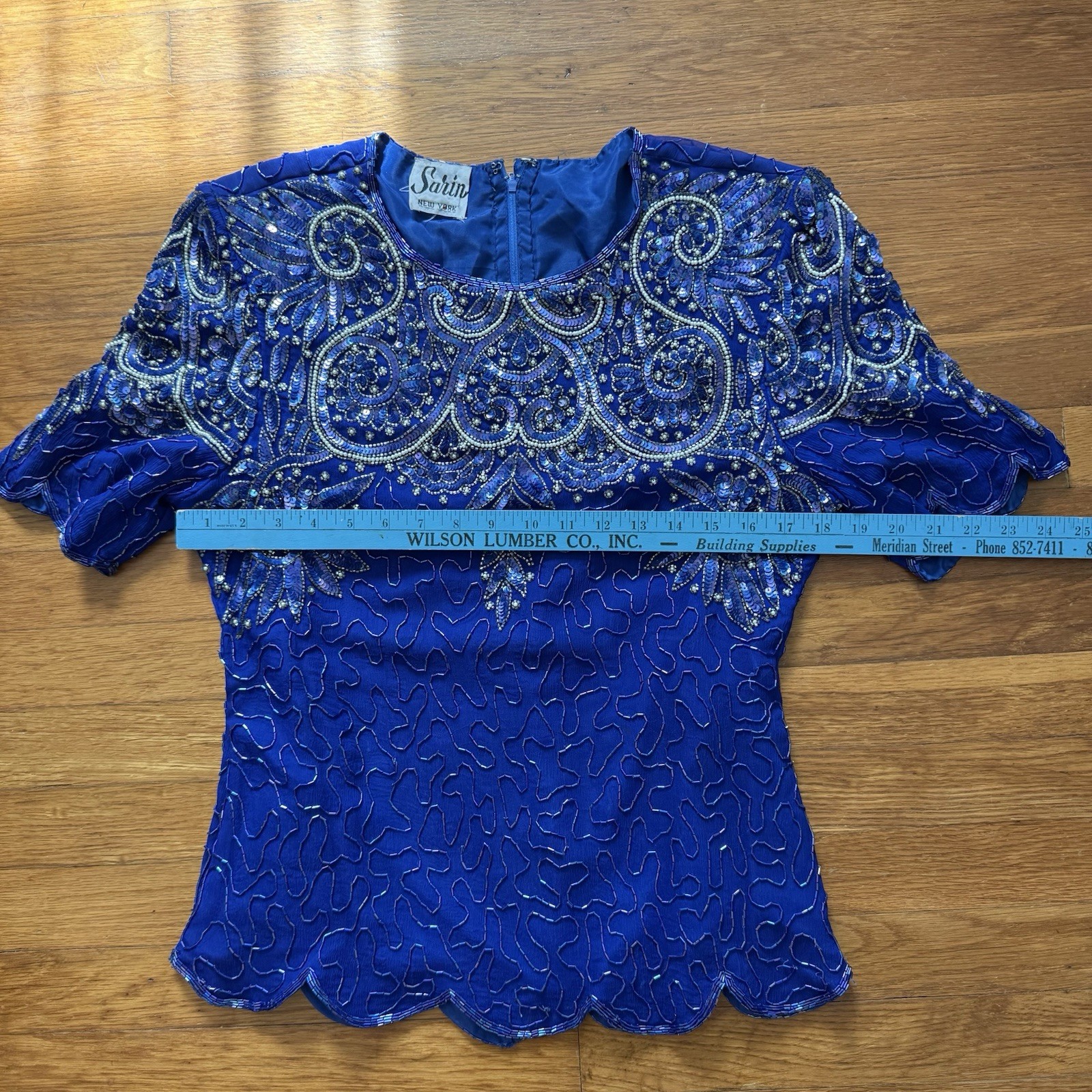 VTG Sarin Sequin Top Blouse Blue & White Women’s Sz M Clothing Bedazzled Elegant
