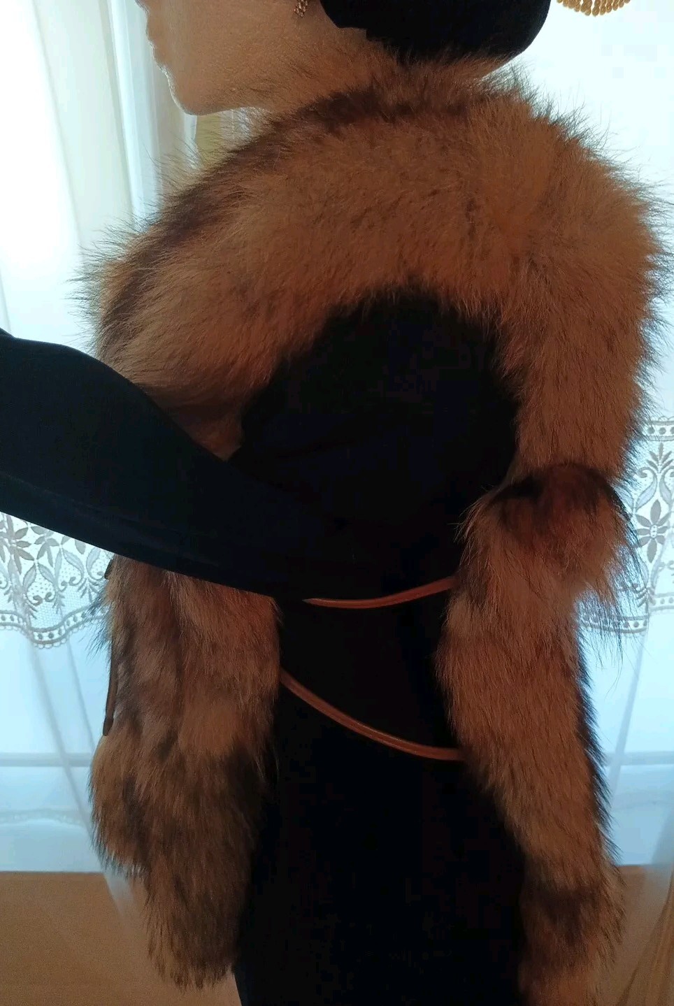 FOX VEST – SIZE SMALL/MEDIUM BY JACQUES SAINT LAURENT FOR F.C.I. PARIS NEW YORK