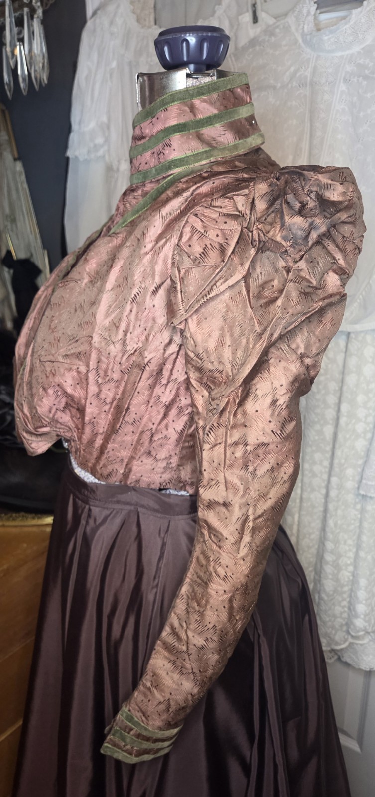 Victorian Copper Taffeta Print Bodice w/ Green Velvet Trim READ!