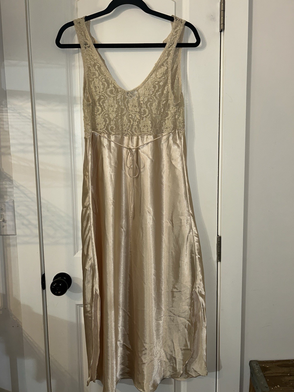 Vintage Cinema Etoile Satin Lace Nightgown Chemise Champagne Gold Slip Large