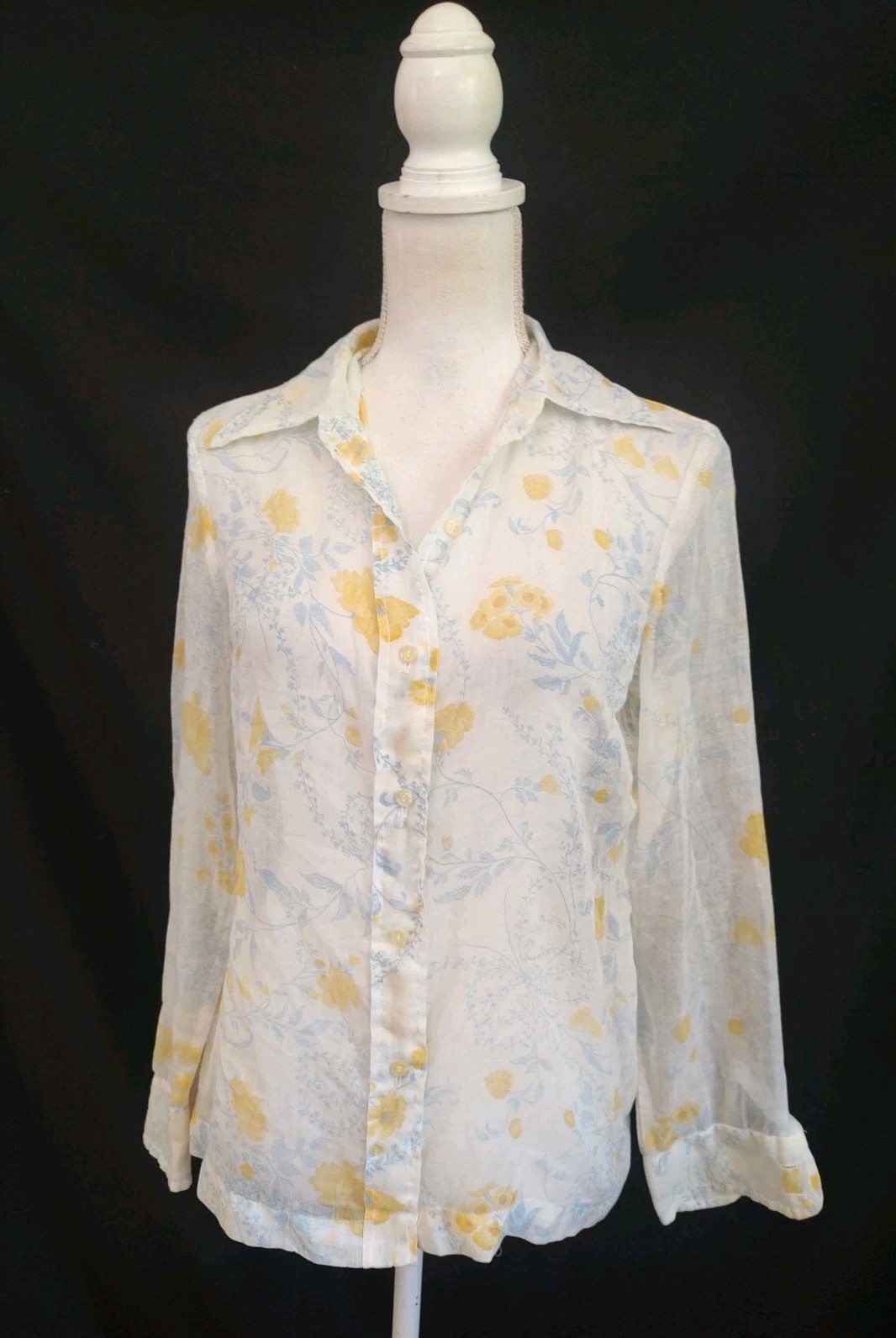 70’s Vintage The Villager Shirt Button Down Top Sheer Featherweight Floral Sz S