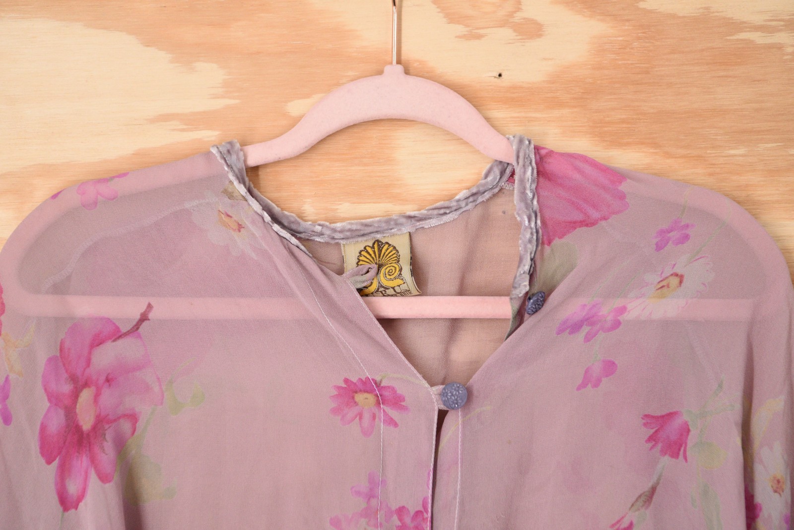Vintage URU Kristine St Rrik Silk Floral Chiffon Velvet Trim RARE! Button Shirt