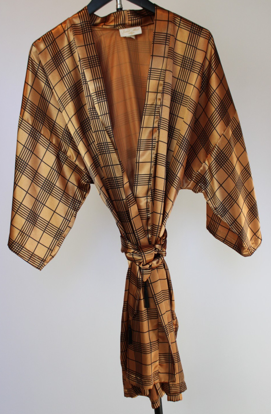 Vintage Inner Most Robe – Gold Plaid Satin Look – L – 100% Polyester