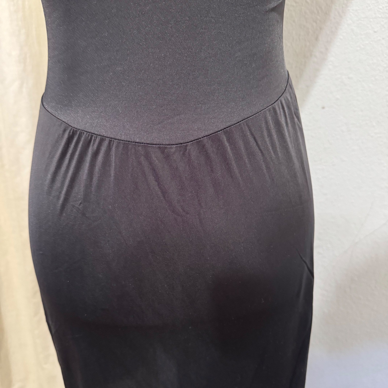 Warners Perfect Measure Vintage Black Full Slip Lace Trim V-Neck 55728 Size 36