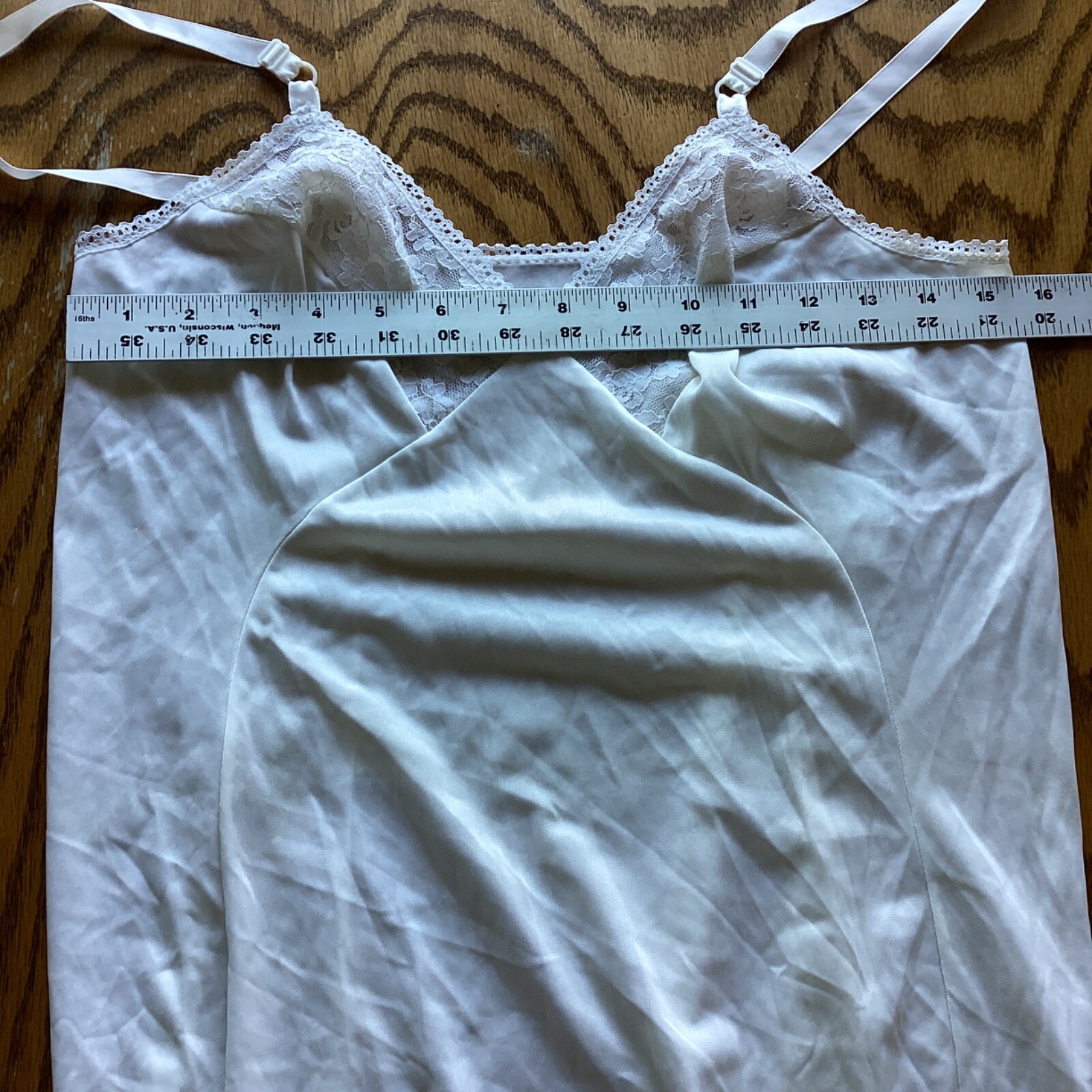 Sears THE-DOESN’T-SLIP Vintage 1960s Non-Cling Nylon Lace 36 Average