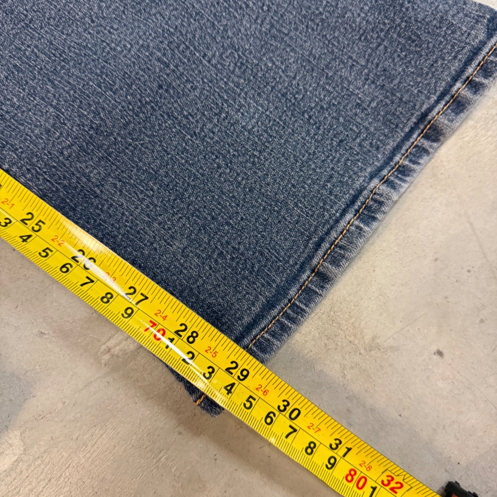 2000s y2k women’s levi’s mid rise bootcut jeans