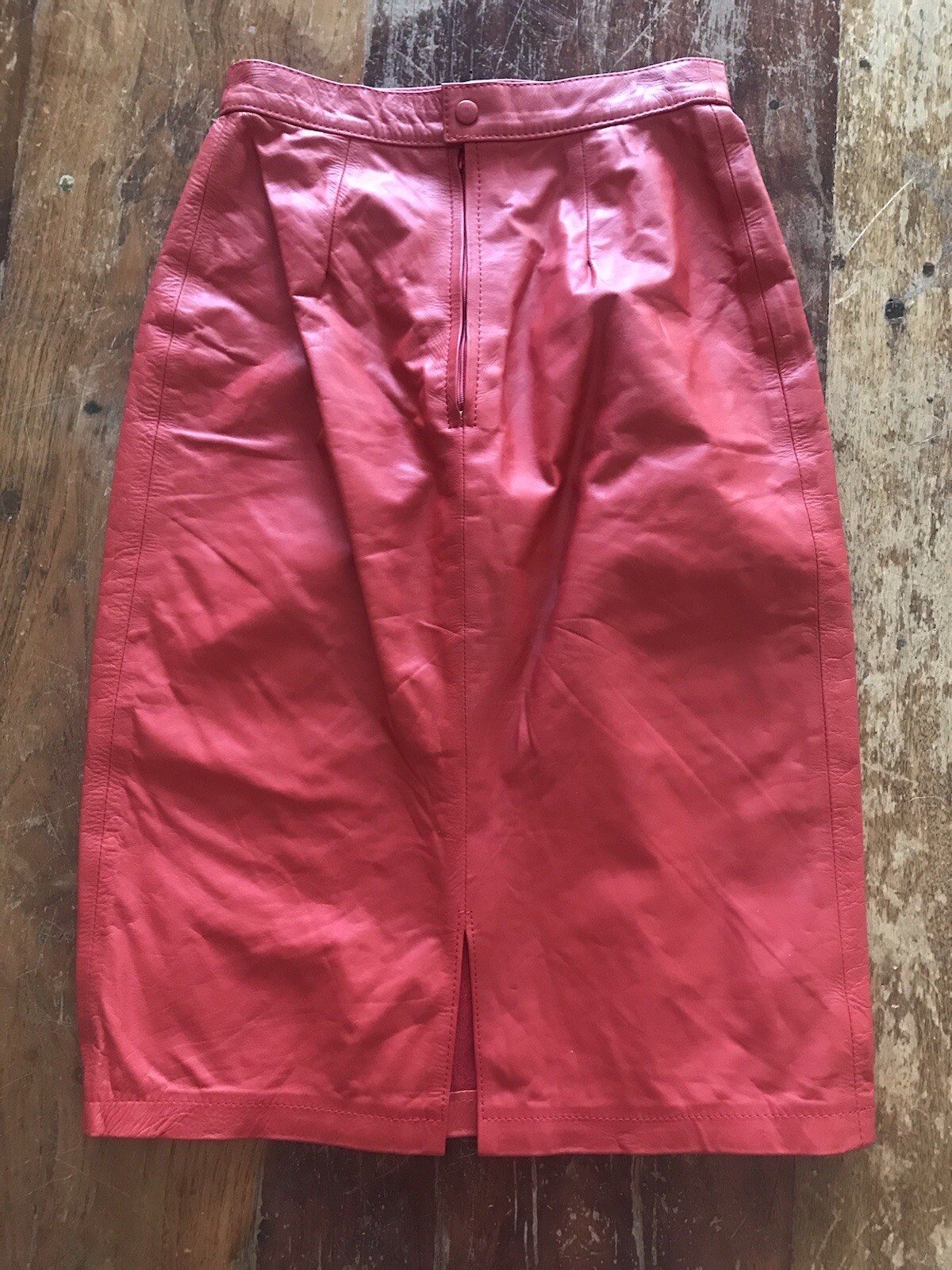 VTG 80s lipstick red leather pencil skirt sexy daring form fitting valley girl