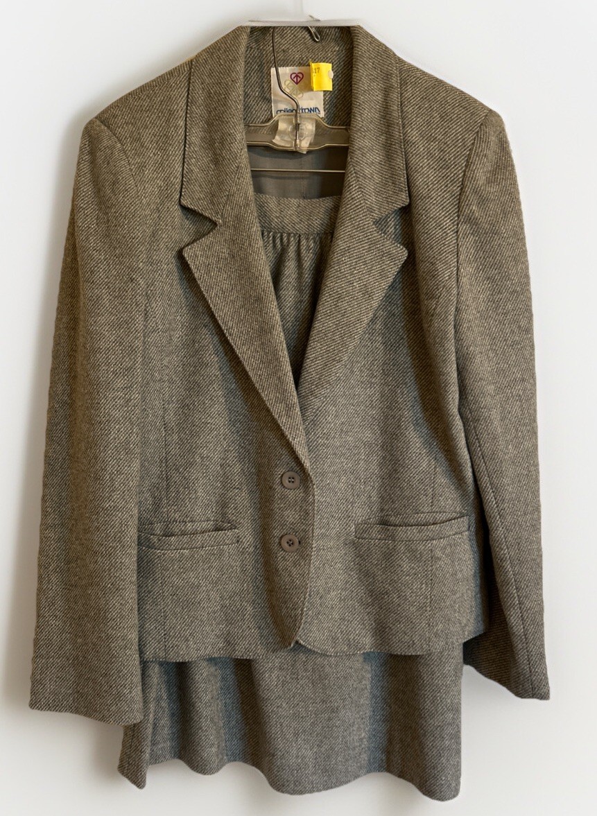 College Town Vintage 70s/ 80s Women’s Wool Blend Tweed Skirt Suit sz 11/12