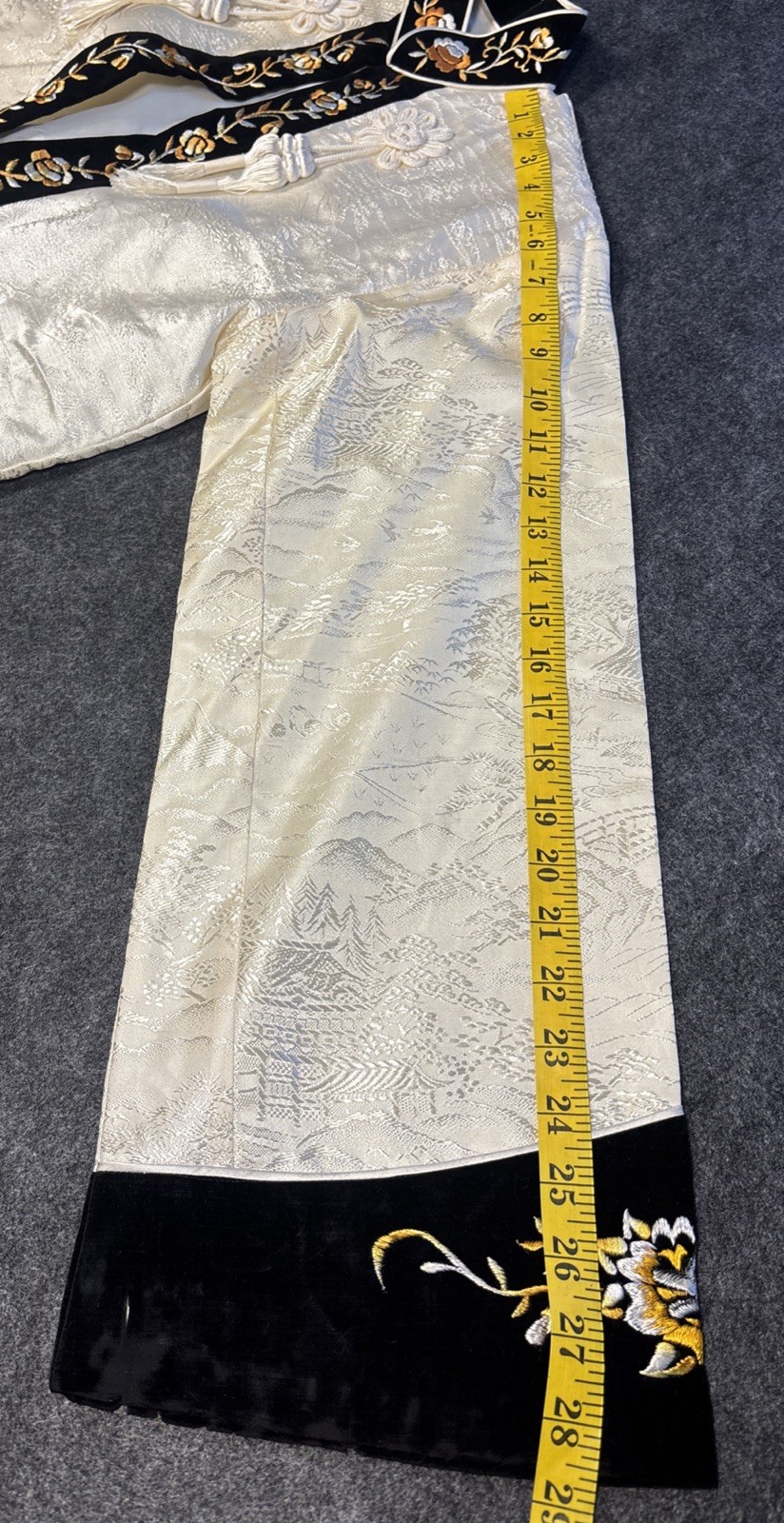 50’s Women’s Korean Jacket Silk Jacquard Black ~ Cream Orange ~ White Flowers