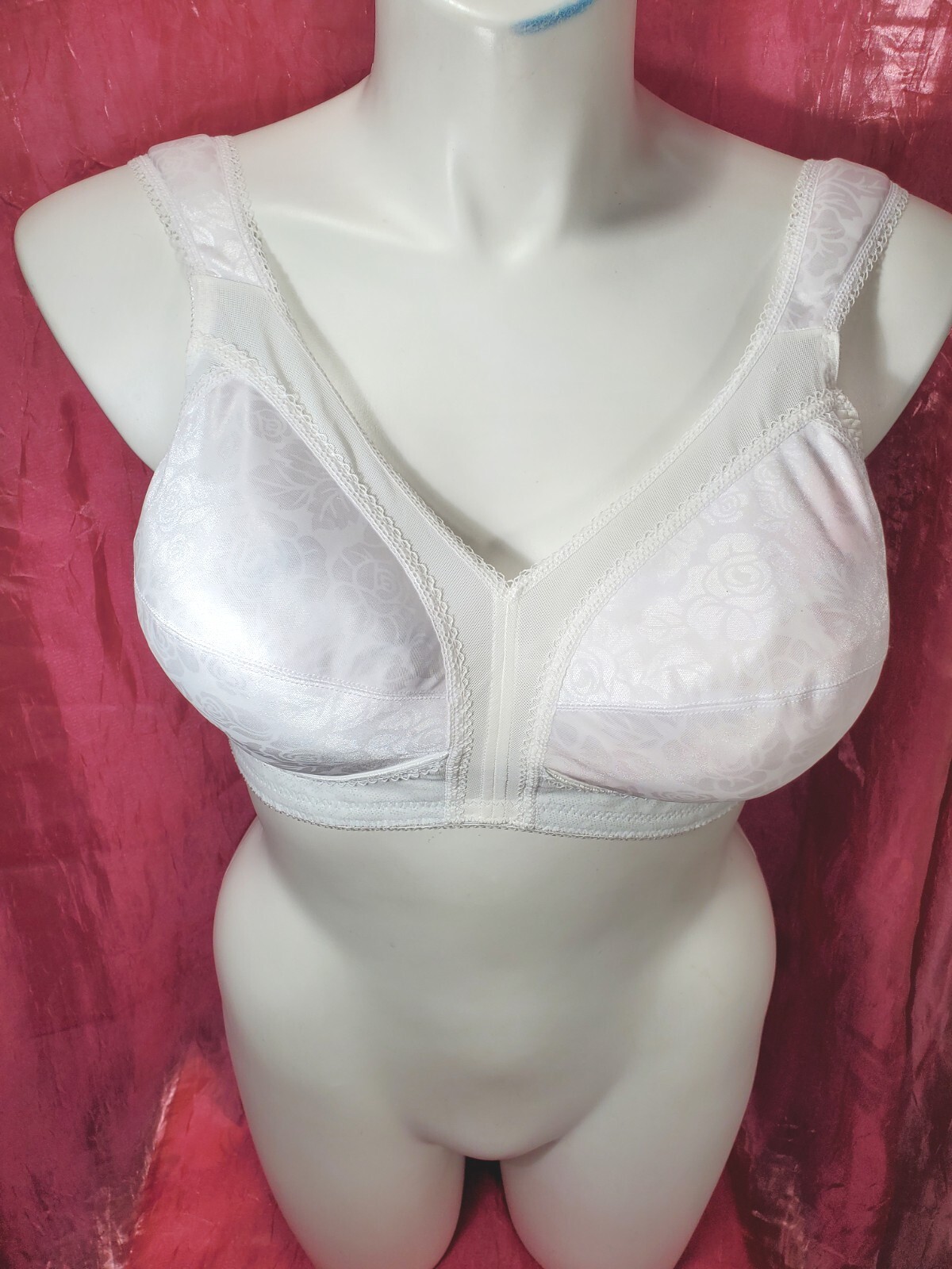 Playtex Silky Satin Bra Women’s Size 38D White Lace Sexy Sissy Pin-up Y2K