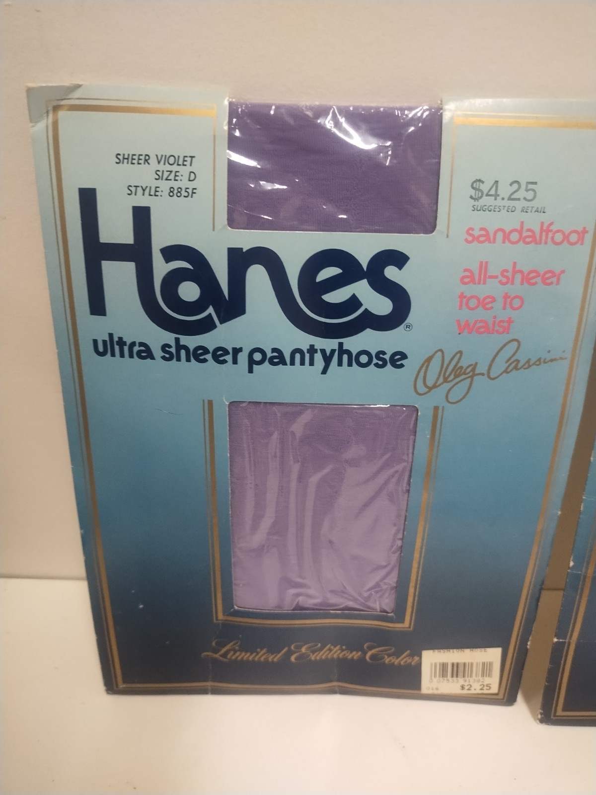 Vintage 80s Hanes Pantyhose Oleg Cassini Sheer purple lavender VIOLET Size D