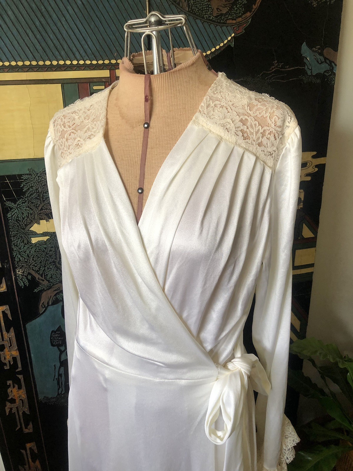 Vintage 60’s Hollywood Starlet Charles Grahame Ivory Robe For Harrods