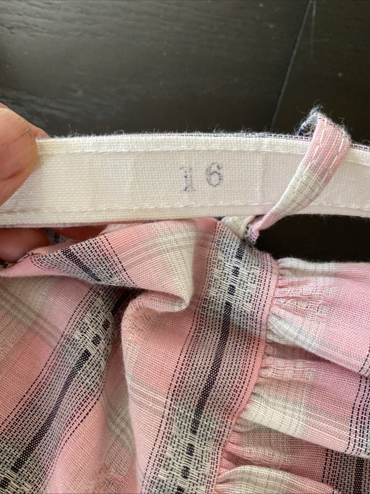Vintage 1950s/1960s Plaid Cotton Shirt Dress With Pocket & Belt – Pink Grey