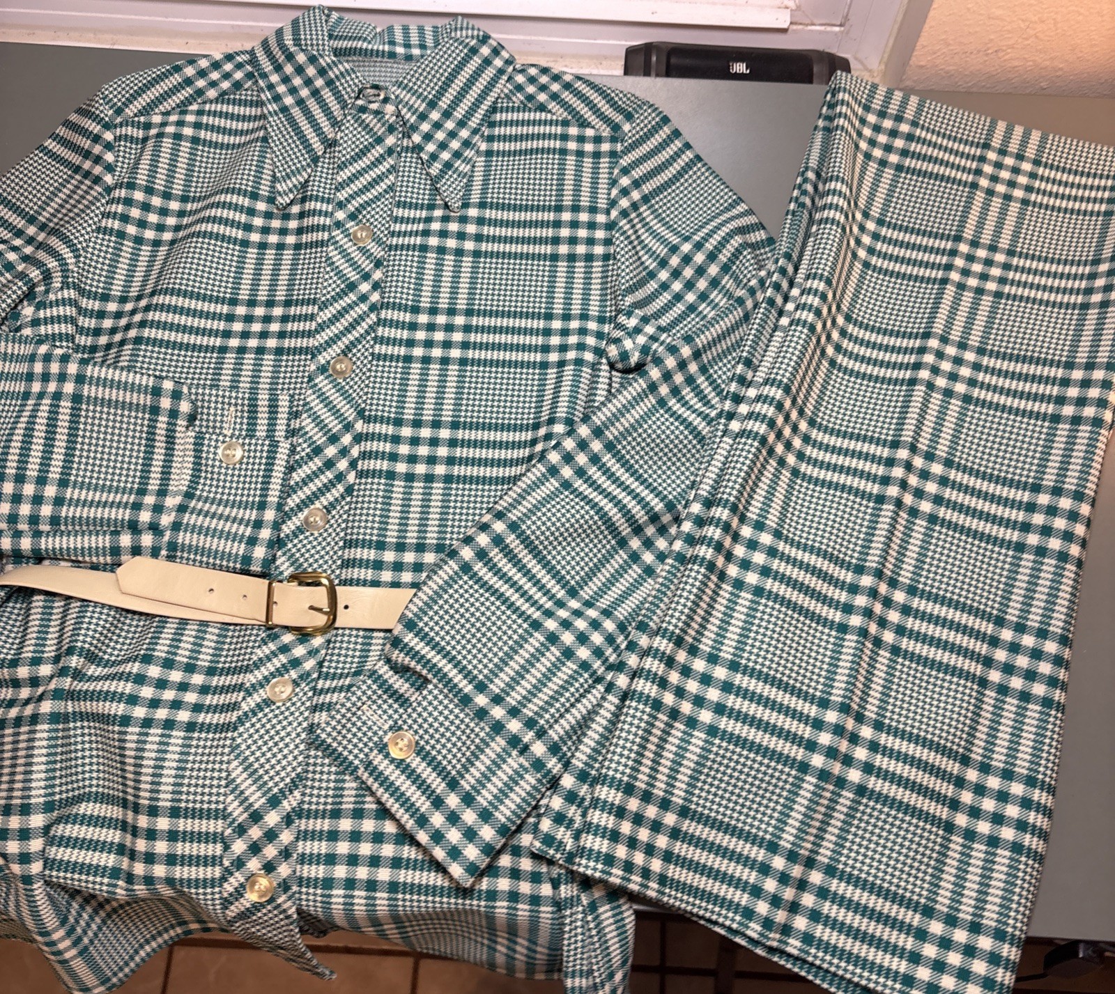 VTG Women’s 70s 2 Pc Green & White Plaid Leisure Suit Top & Pants Sz M w/Belt