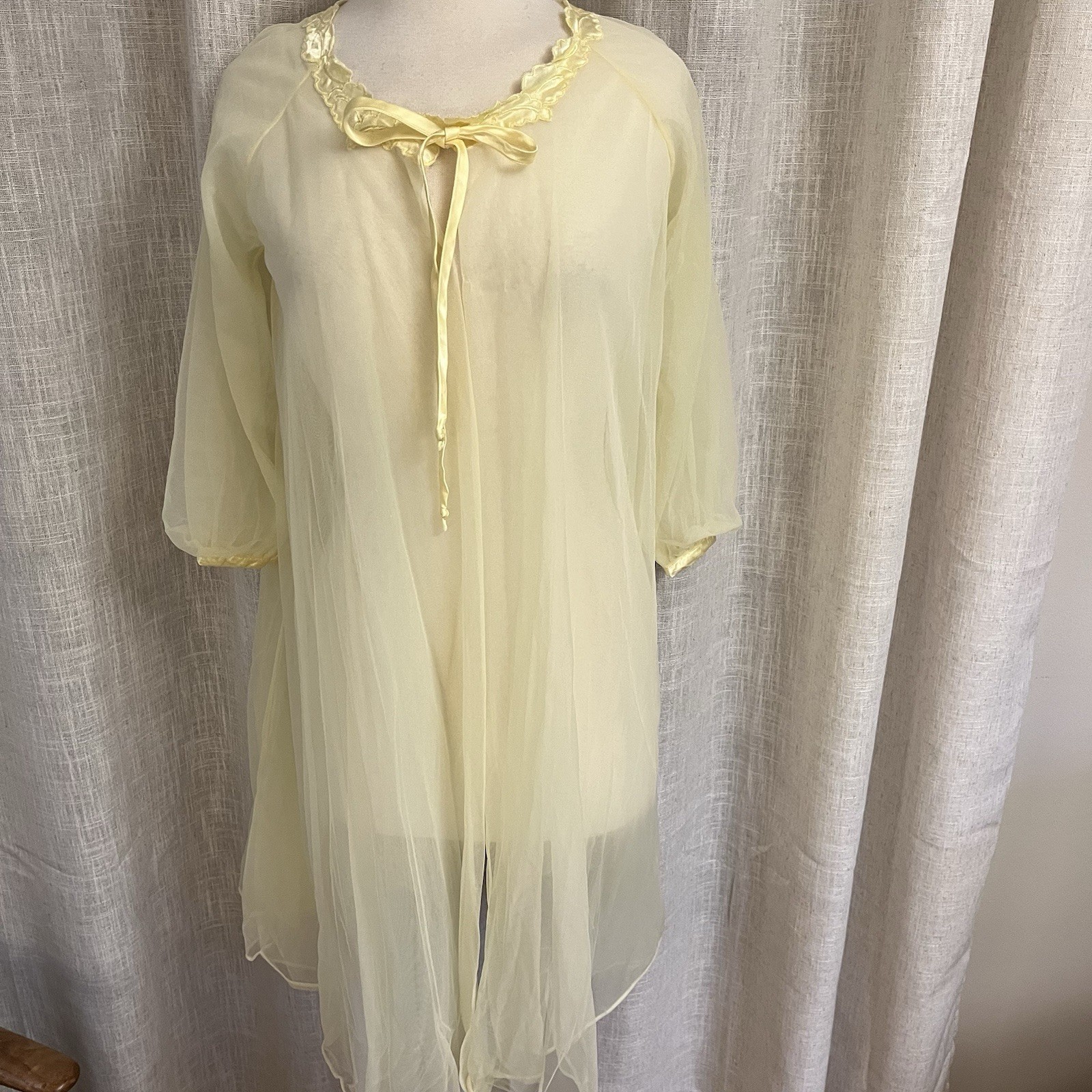 Vtg Carol Brent Yellow Nylon Semi Sheer Robe Satin Trim S 60’s Peignoir Wedding