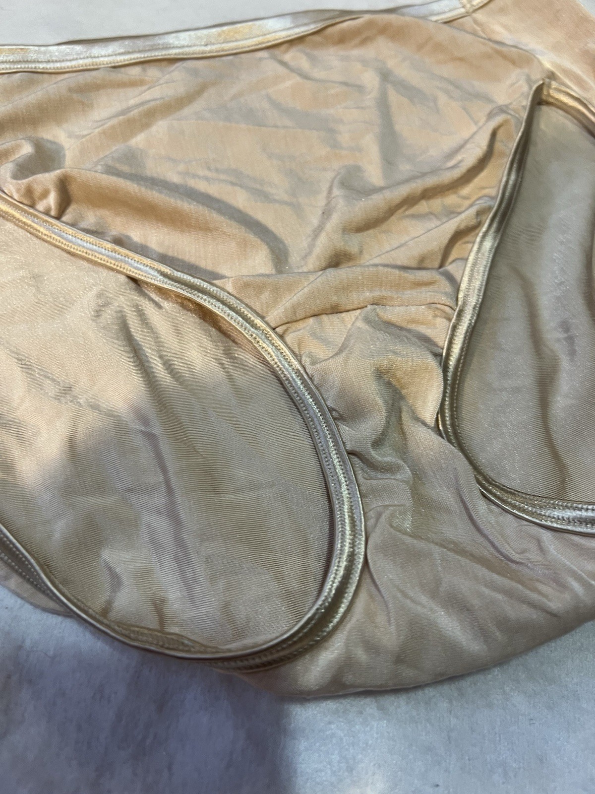 Vtg Vanity Fair High Rise Silky Nylon Satin Trim Beige Nude Panties 8XL Mexico
