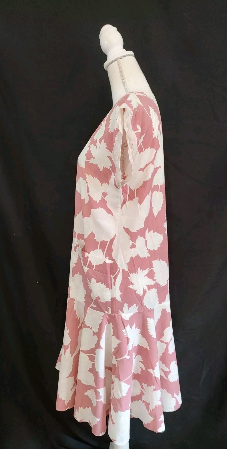 80’s Vintage Dress Rose Pink & White Drop Waist Day V Neck Ruffle Hemline Sz M