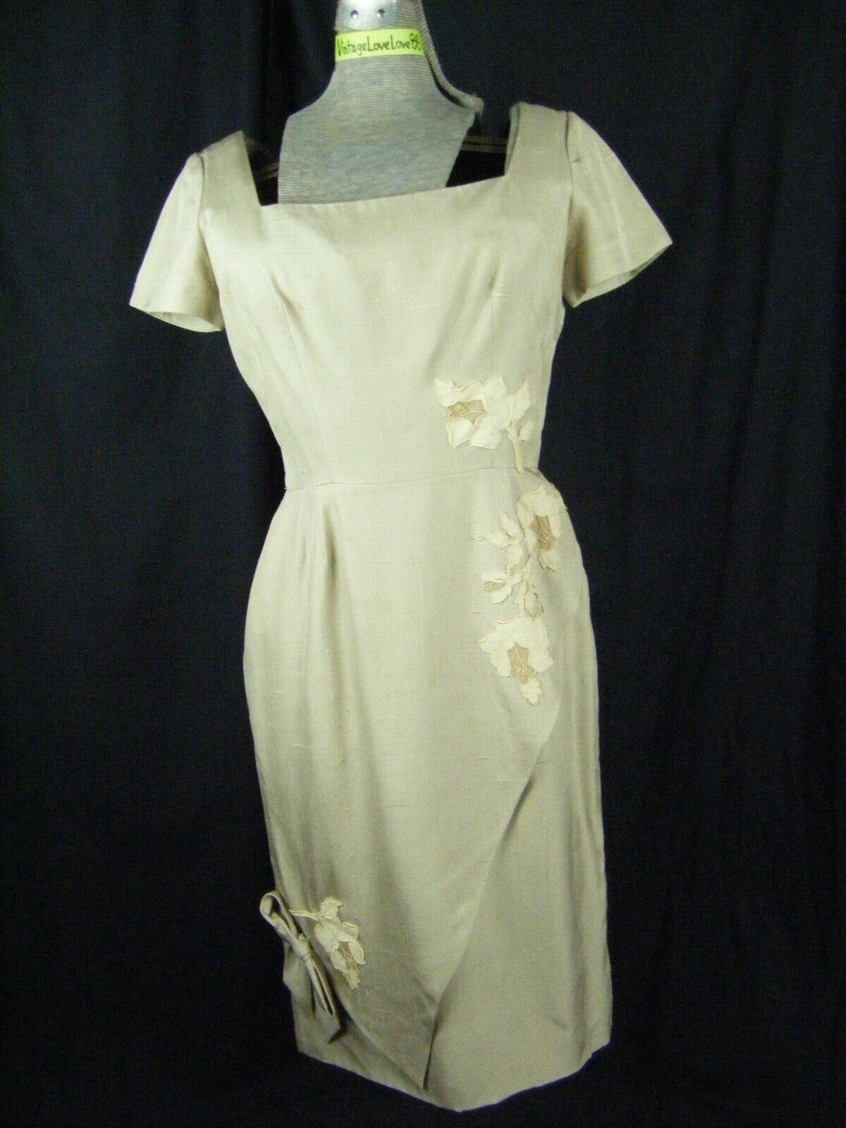 Vtg 50-60s Beige Silk Floral Patched Bow Tulip Wrapped Dress-Bust 38/S, AS-IS