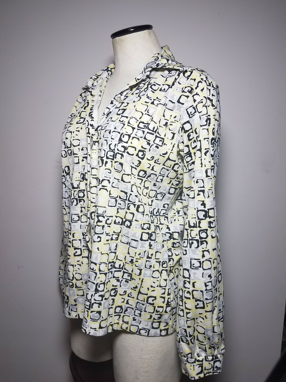 Cape Cod Match Mates Vintage 1970s Ladies Polyester Shirt Geometric Medium