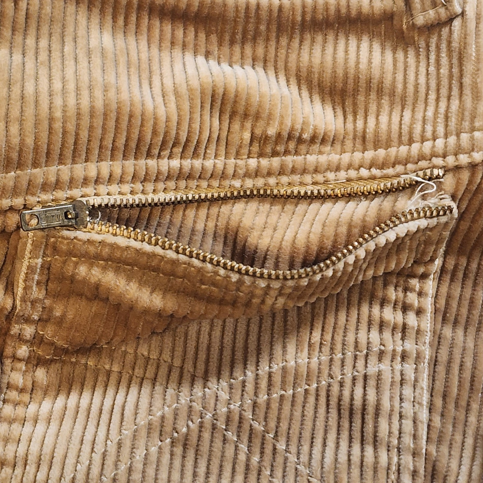 Vintage Tan Corduroy Midi Skirt 26.5” Waist YKK Zip Pockets 30” Length