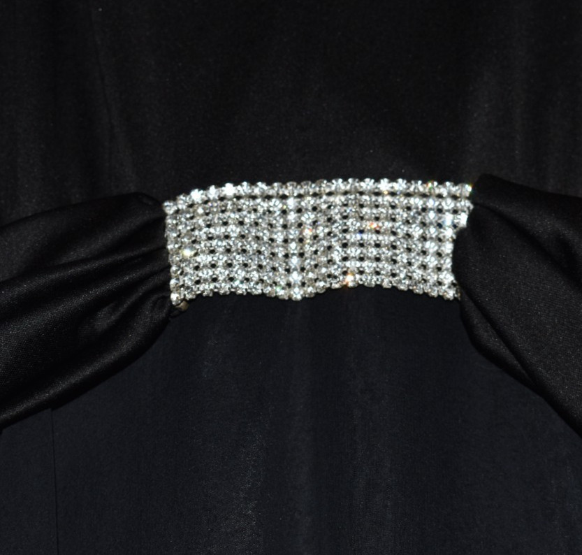 Beautiful Vtg Don Luis de espana Black Sleeveless Dress w/ Crystals Size 12