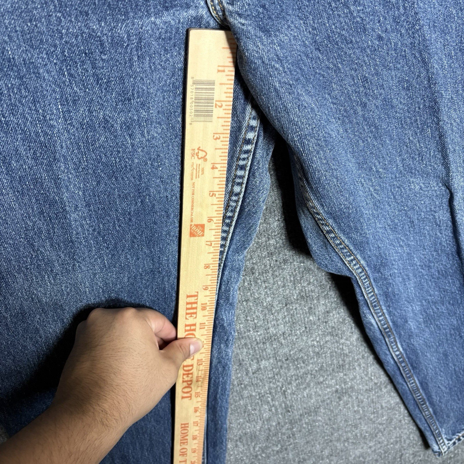 Levi’s 550 Youth Blue Jeans Relaxed fit Taper 14s Medium wash