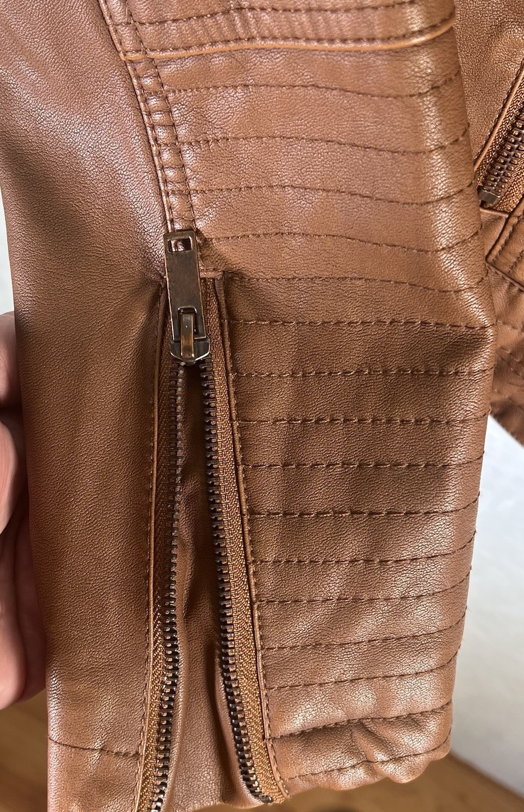 VTG Universal Threads Jacket Size M Brown Full Zip Detailed Stitching Pleather