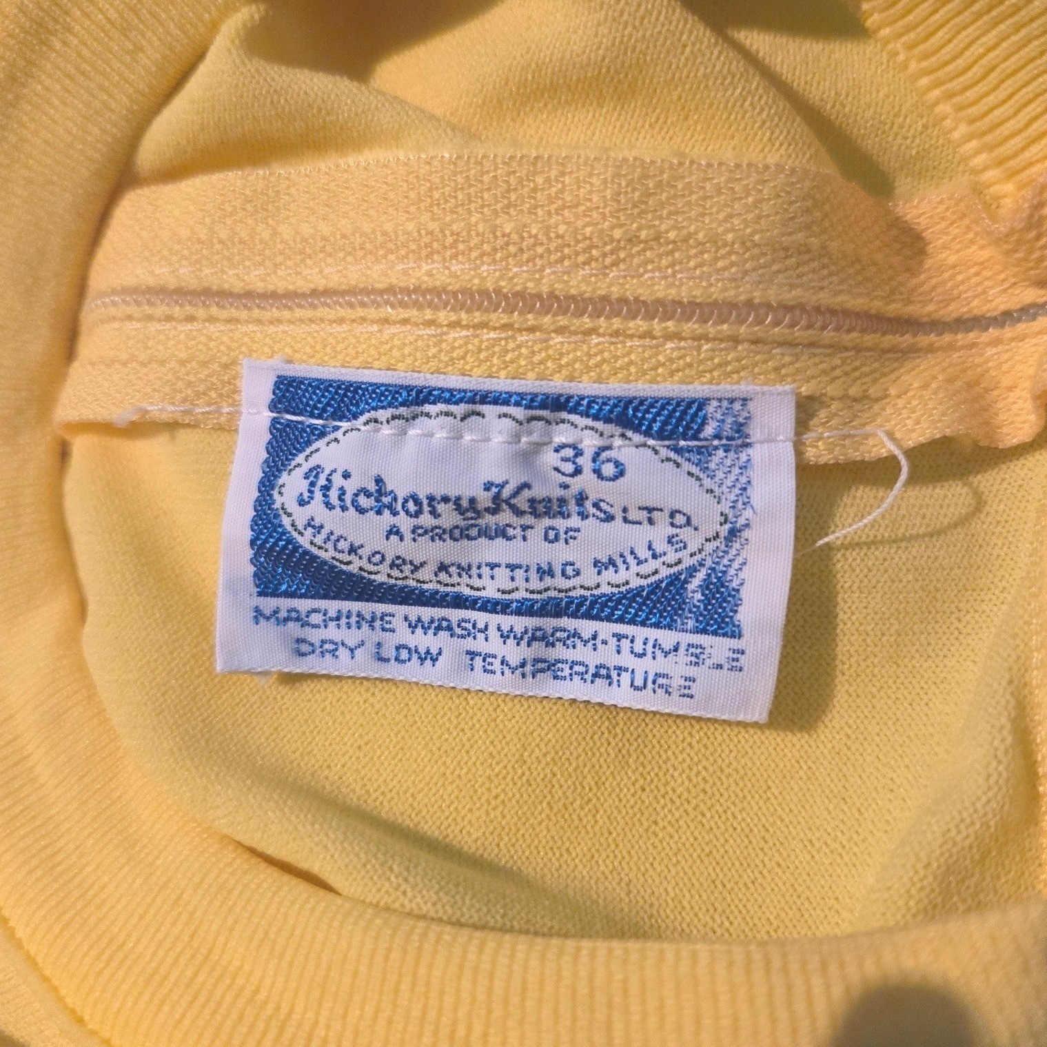 Vintage Hickory Knits Yellow Short Sleeve Back Zip Knit Top Size 36 1960s