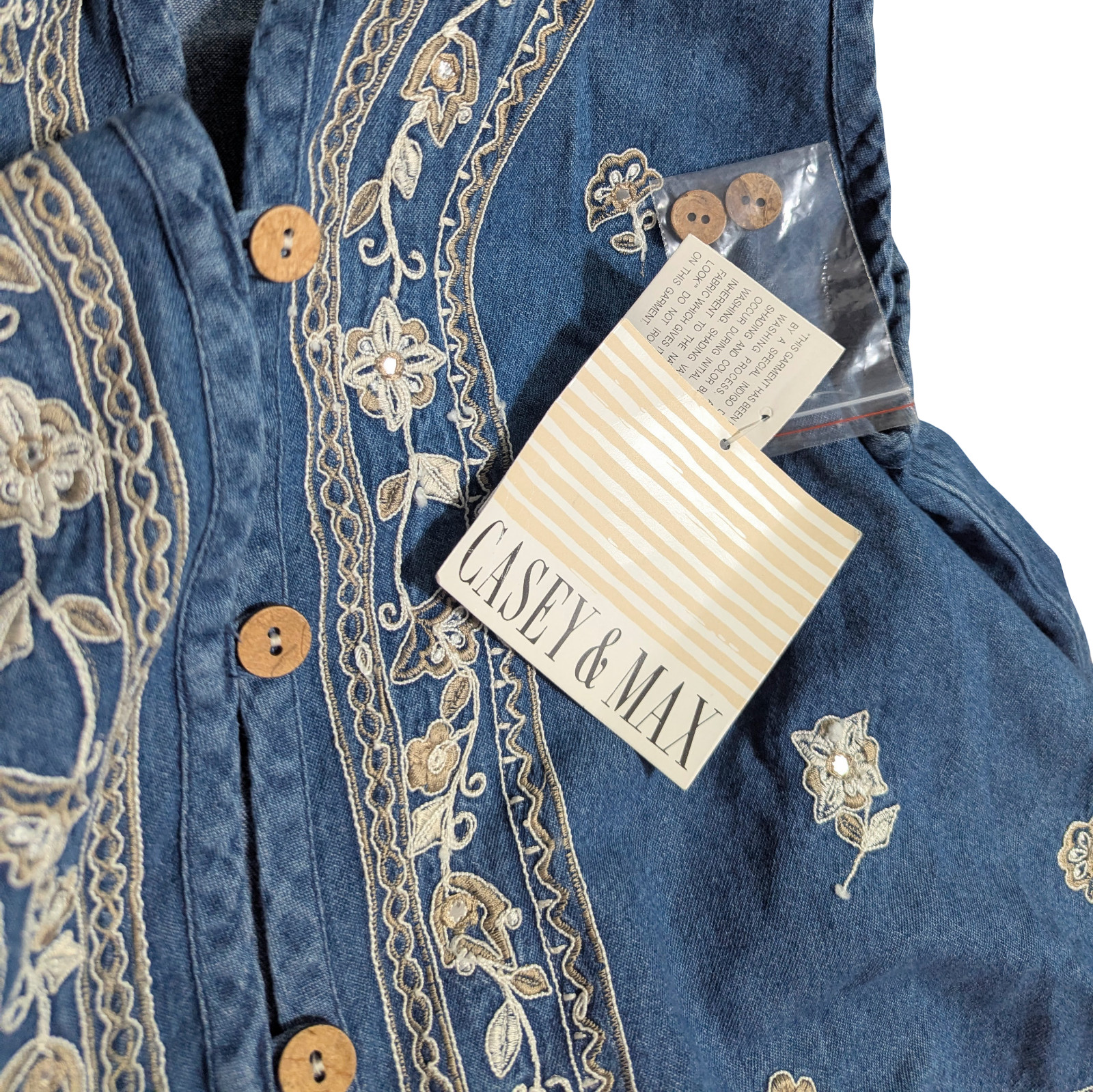NWT Vintage 1990s Women’s Large Casey & Max Embroidered Denim Button Up Vest