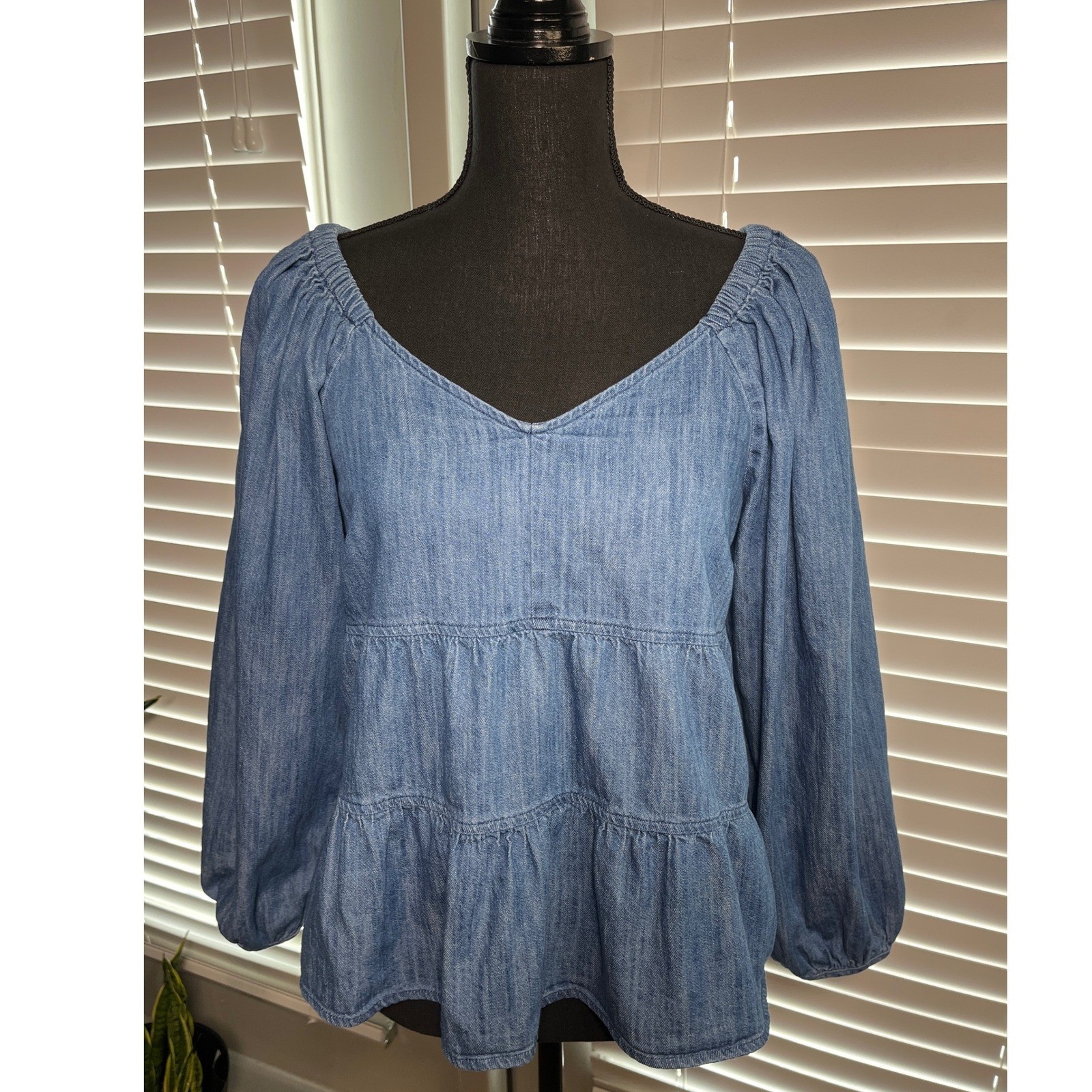 Old Navy Tiered Blue Denim Blouse Medium Puff Sleeve Babydoll Cottagecore