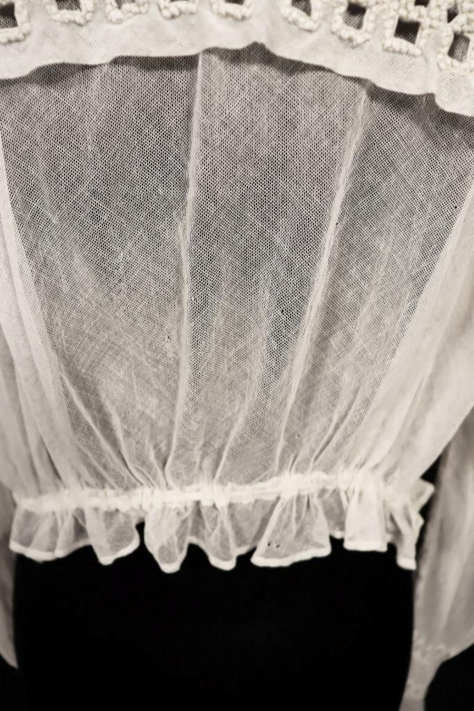 Antique French Edwardian Cotton Hand Embroidered Lace Blouse 42″ Bust
