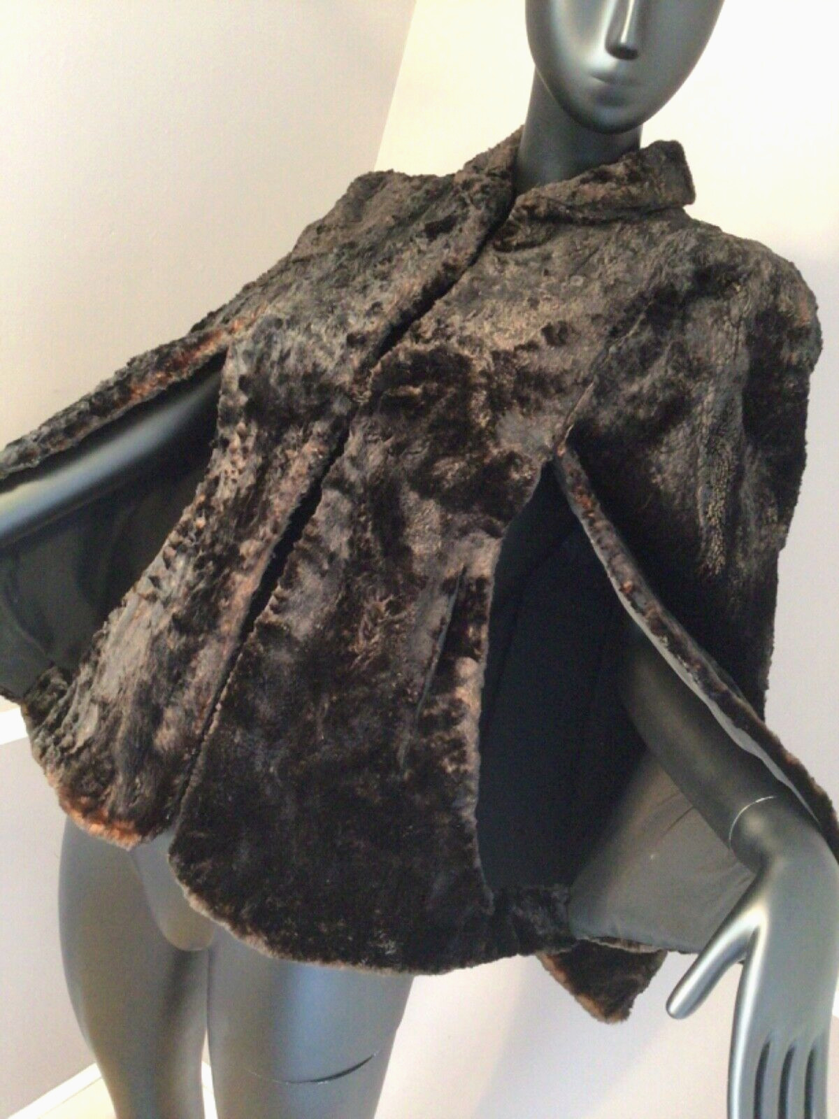 Authentic Vintage Edwardian Brown Black Capelet of Sheered Beaver (E30)