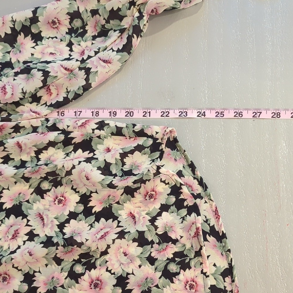 Vintage Floral Blouse Ruffles Long Sleeve size L Made in USA