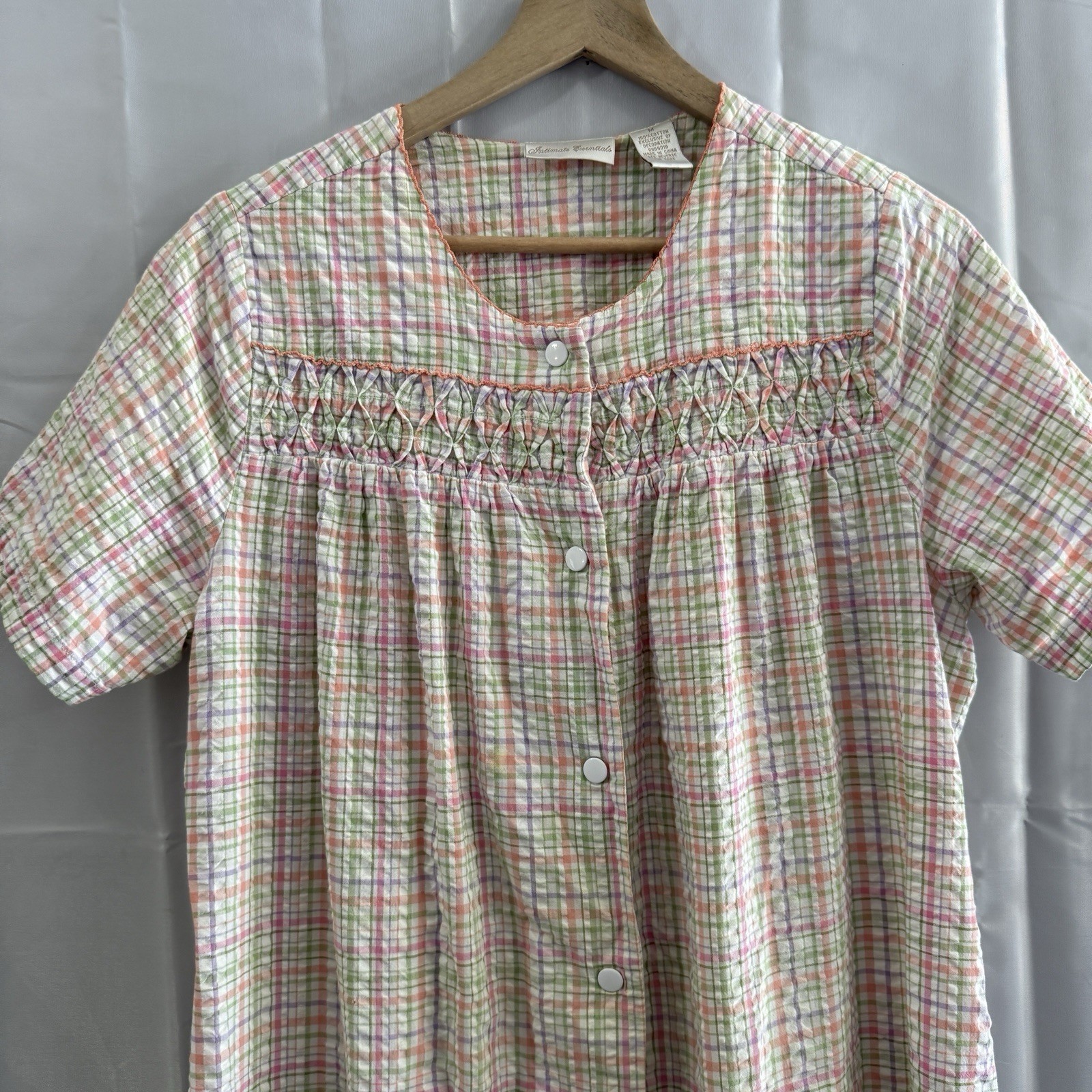 Intimate Essentials M Pastel Plaid Seersucker House Coat Robe Gown Snap Grandma