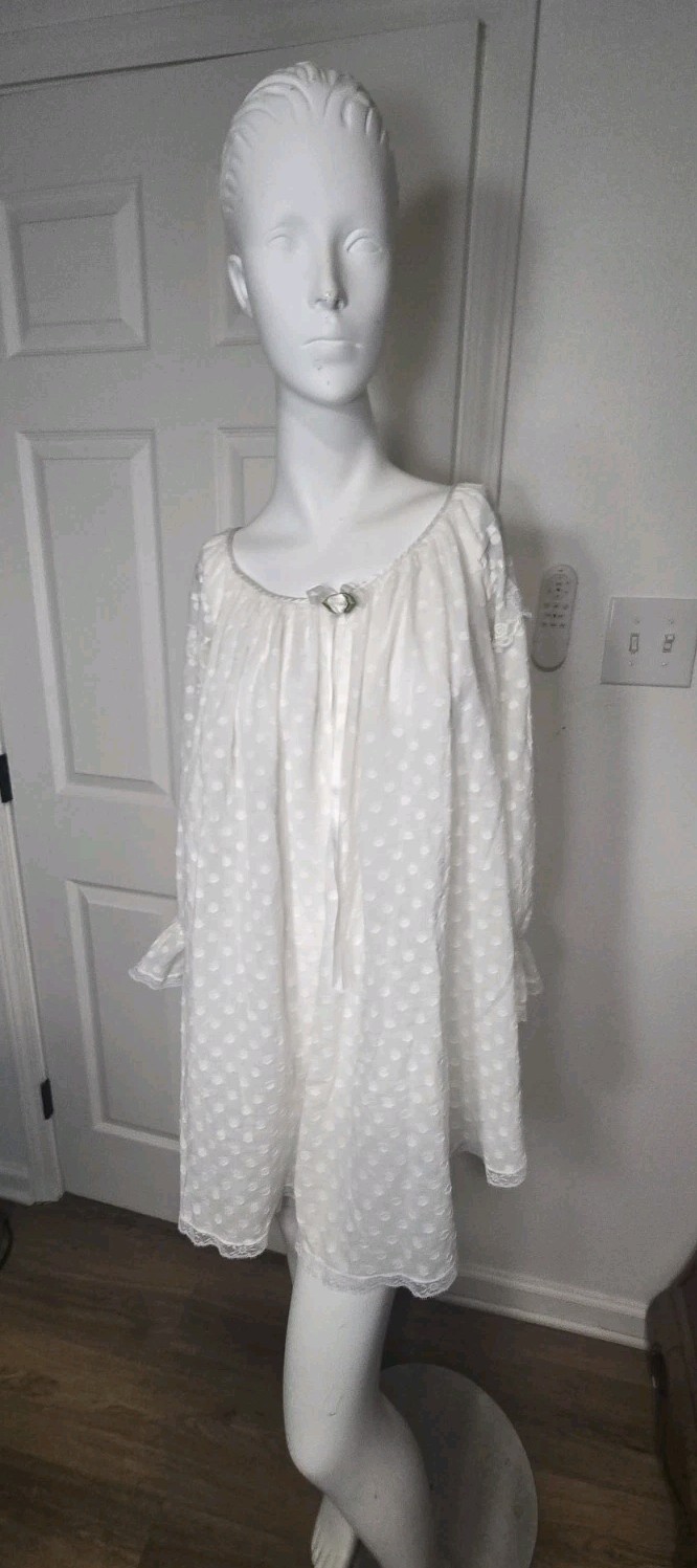 Vintage Priamo White 100% Cottom Lace Polka Dot Long Sleeve Nightgown Size Med