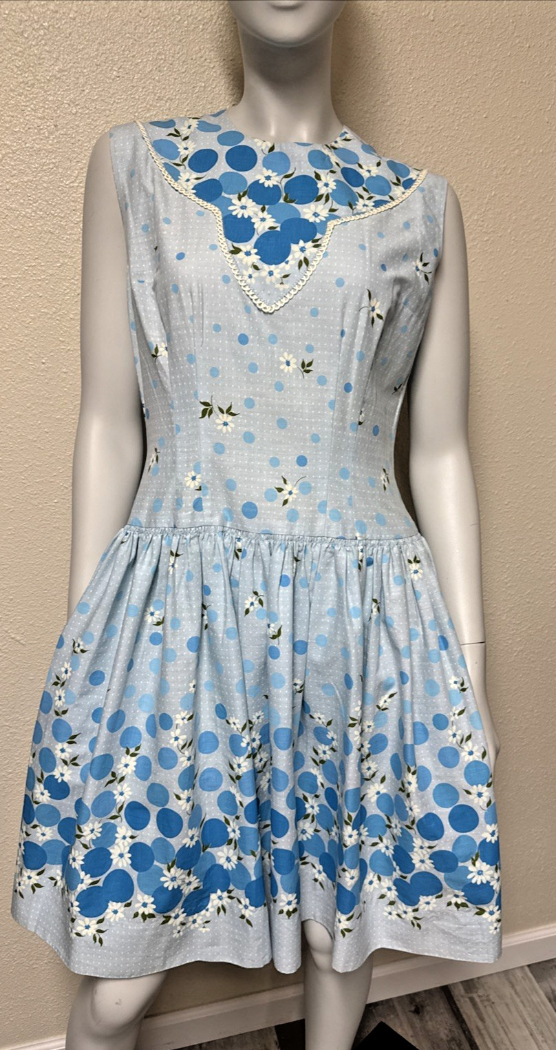Vtg 1950’s Handmade Dress Blue Polka Dot Daisy Tea Garden Sm/Med Rockabilly