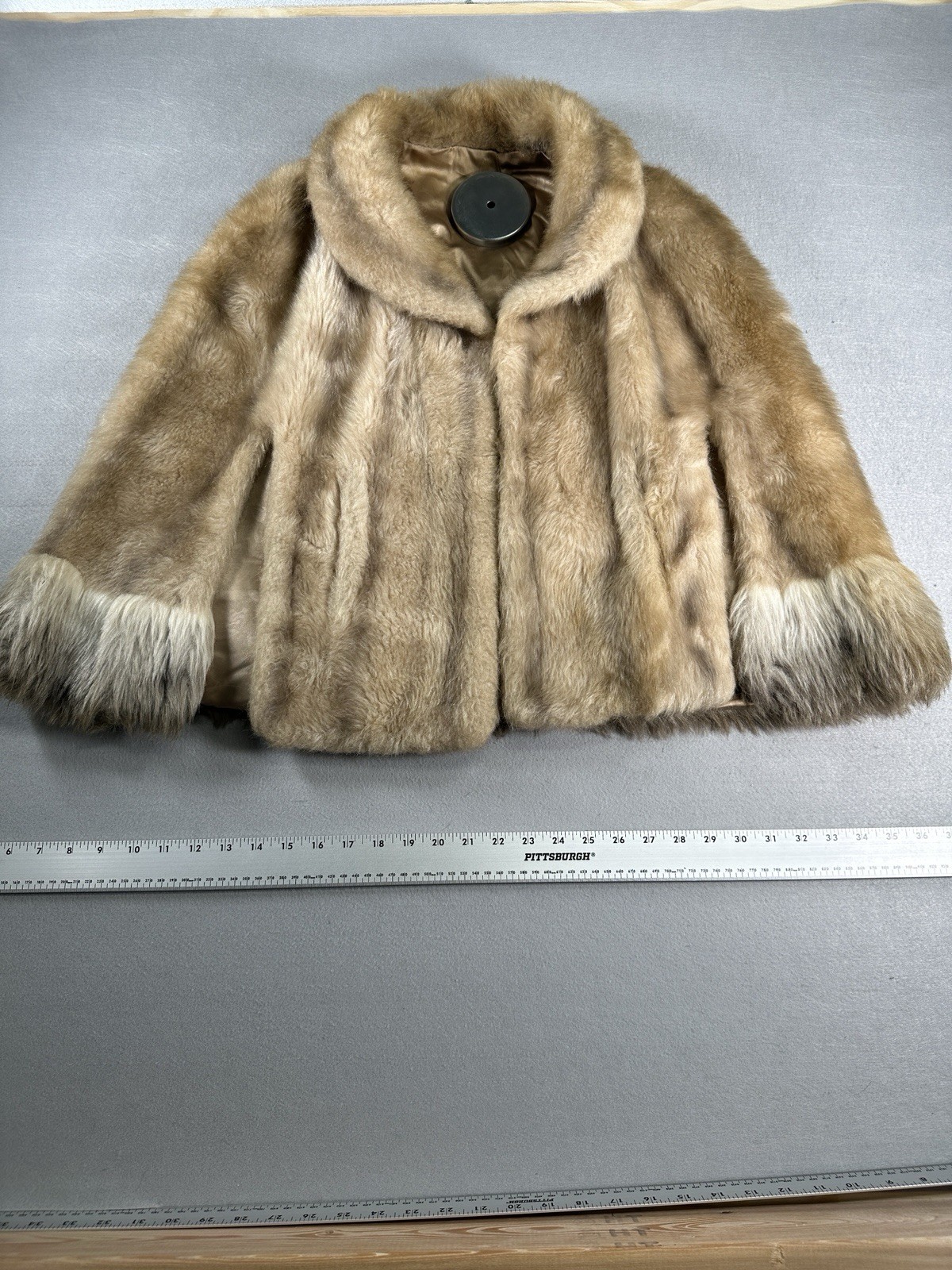 Regina Glenara By Glenoit Vintage Designer Taupe Blonde Faux Fur Jacket Cape