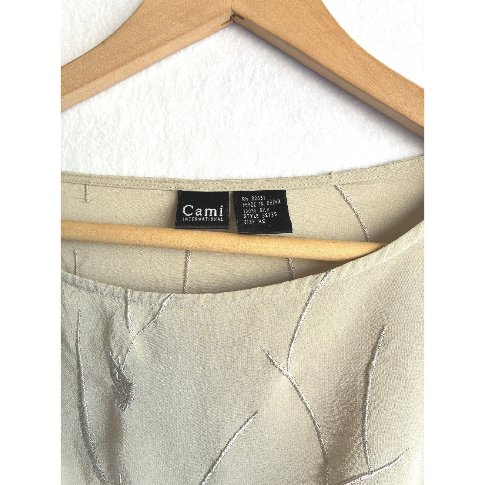 Cami International VTG 100% Silk Embroidered Floral Blouse Cream XS Fairycore