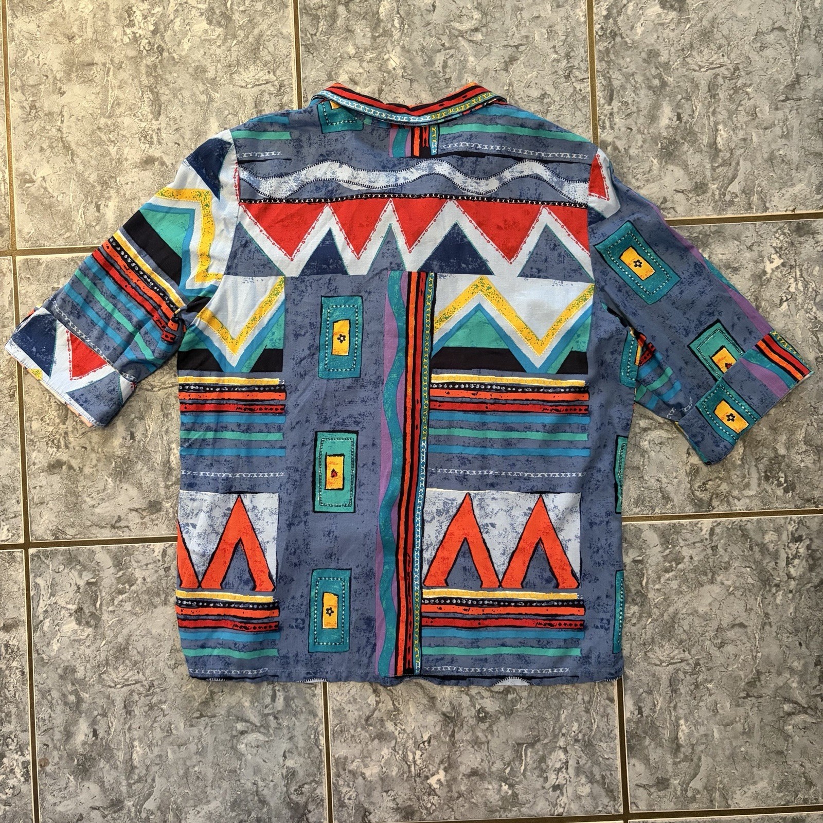 Napa Valley Vintage 90s Funky Retro Print Oversized Button Down Shirt size Large
