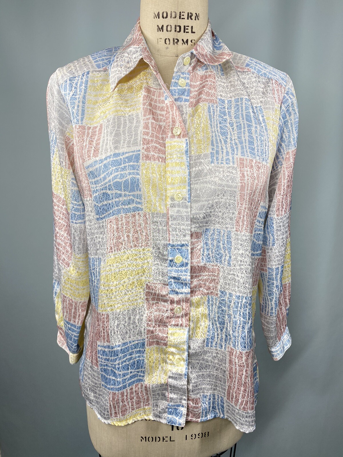 Vintage Blouse Top Women’s SIZE 10 PETITE LARGE pastel satin DA RUE 80s 90s