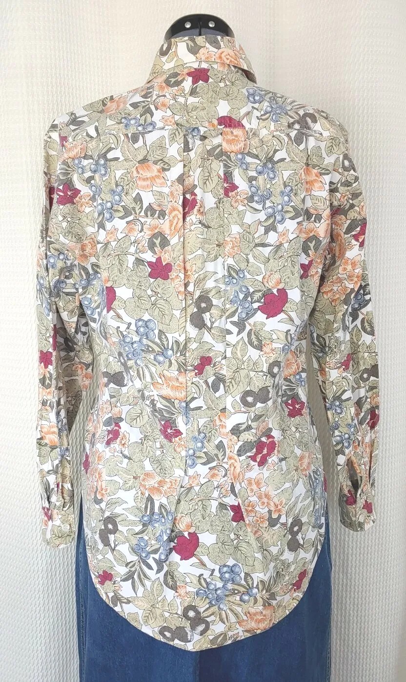 Vintage Outback Red Oversized Button Down Top w Berry & Flower Pattern Size XS