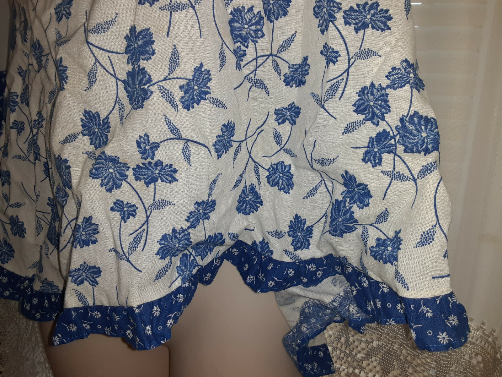 3 PIECE VINTAGE AMISH STYLE / SEARS LADIES BLUE FLOWER SUN DRESS, TOP & SHORTS
