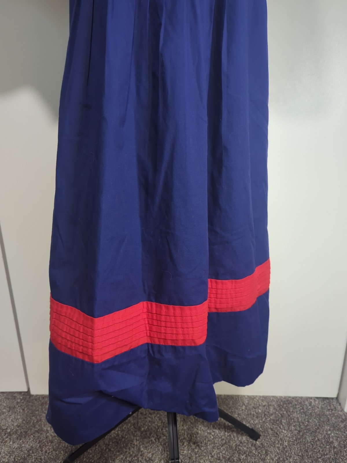 Thailand Dress Hand Embroidery Designed By Vanida Size S/M Has A Tie Back (Rk)