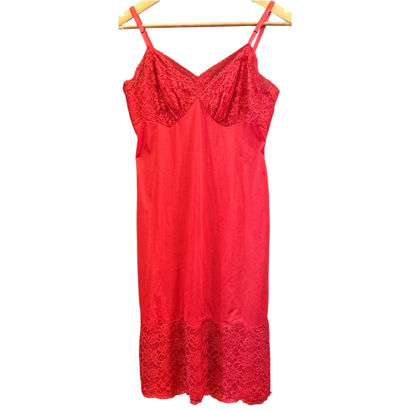 Vintage Vanity Fair Full Slip Lingerie Red Lace Trim Coquette Pinup Retro 34