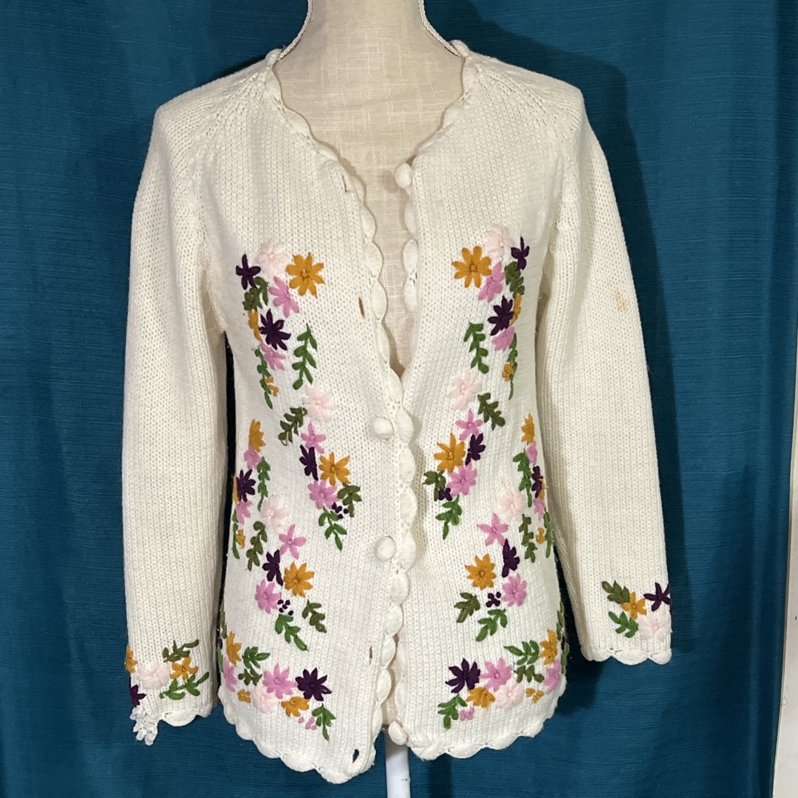 Vintage Embroidered Cardigan Sweater Floral. PLEASE READ DESCRIPTION. Needs TLC