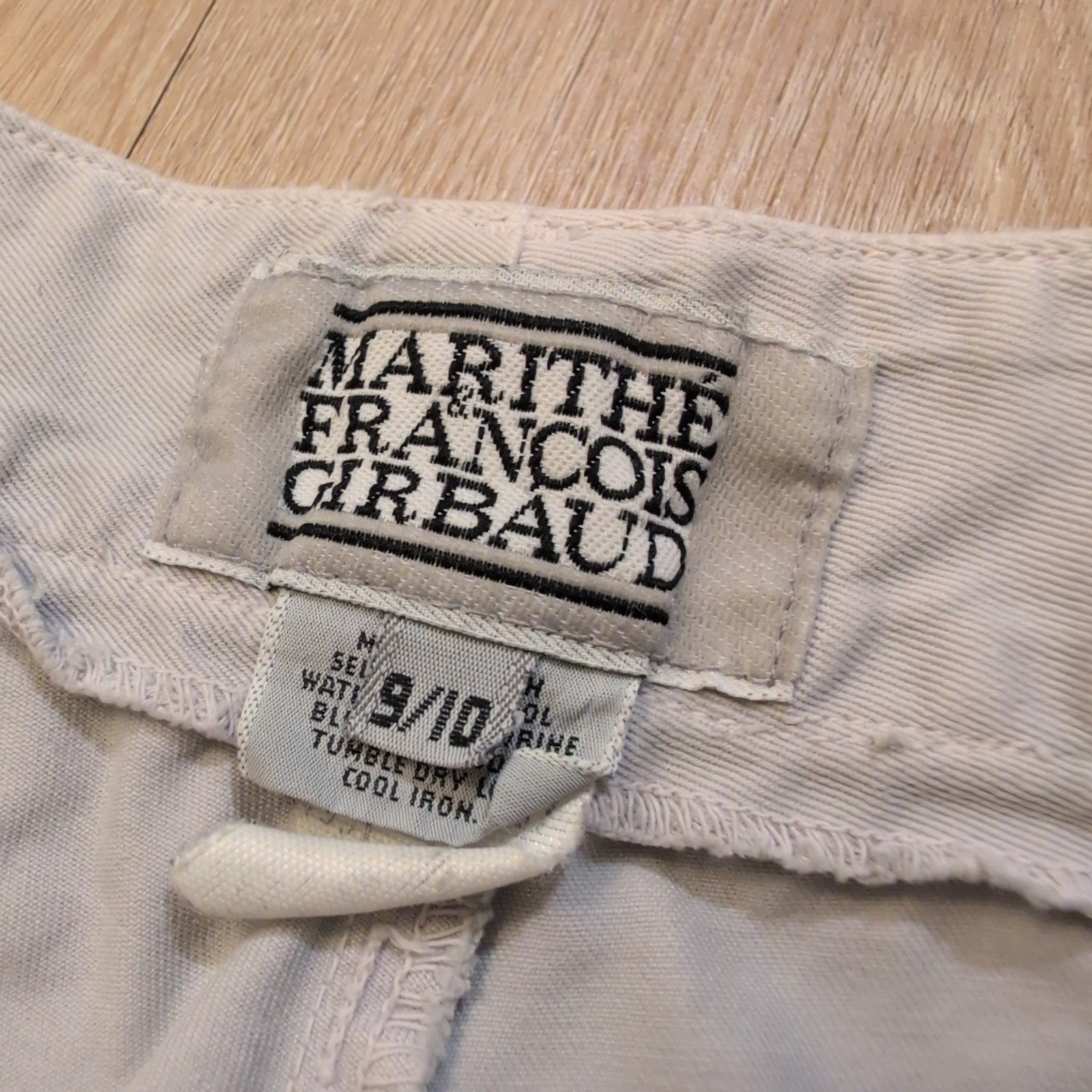 VTG Marithe Francois Girbaud Women Size 9/10 Pleated White Ankle Pants